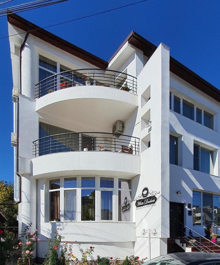 Boutique Vila White Duchess Năvodari Exteriör bild